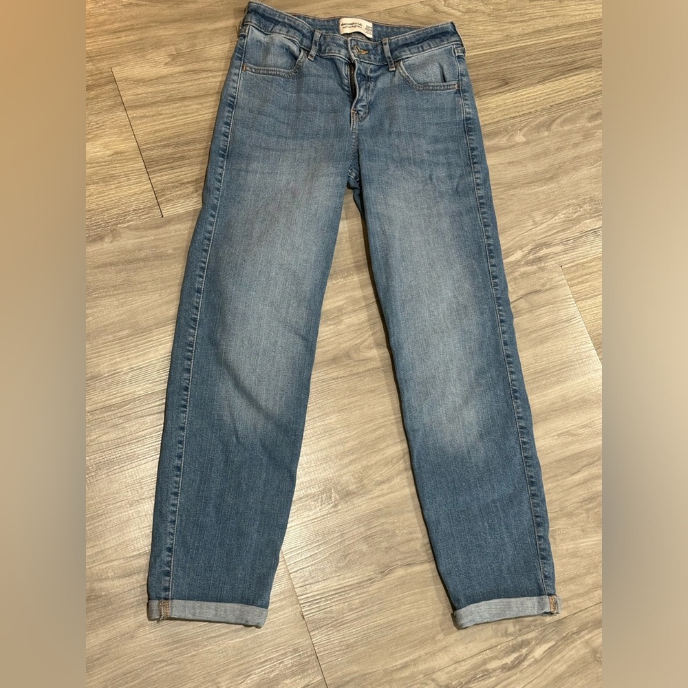 Abercrombie Kids mid rise boyfriend jeans - Picture 2 of 5